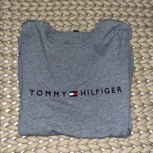 Tommy Hilfiger grey tee